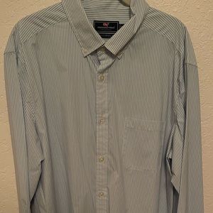 Vineyard vines dress shirt